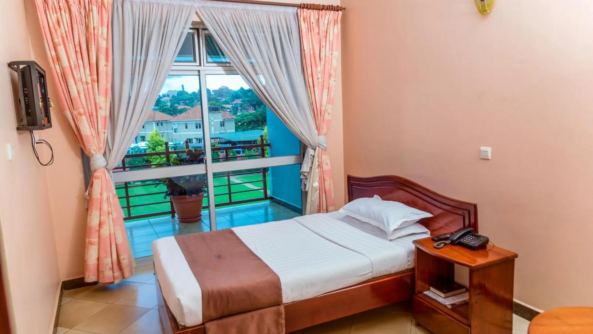 *****  Jevine Hotel Kampala Uganda