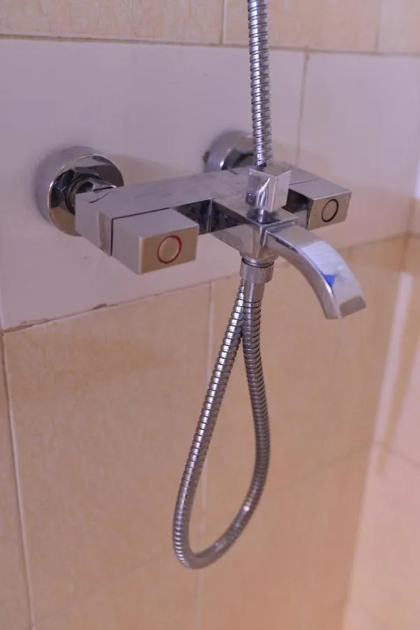 Jevine Hotel Kampala 5*,  Uganda