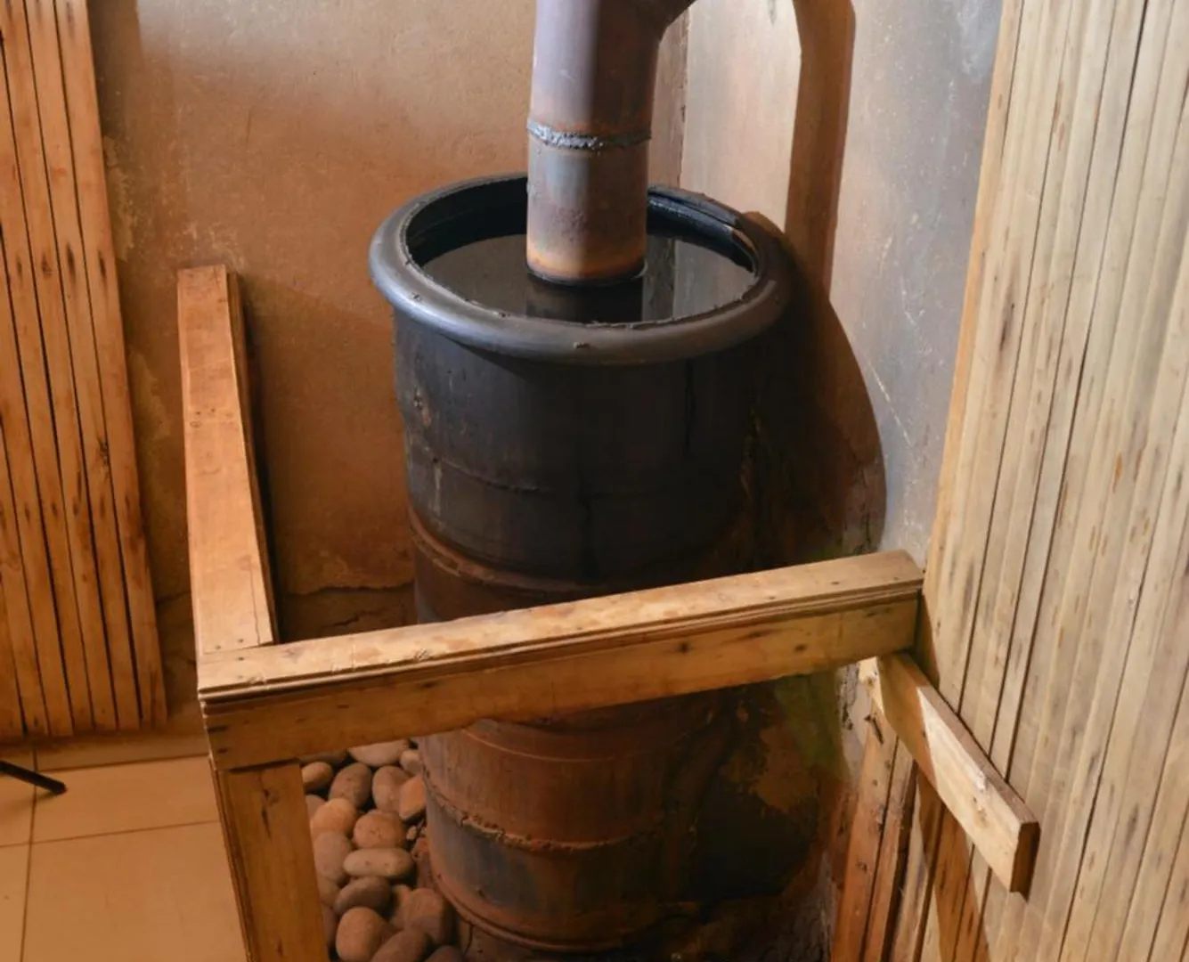 *****  Jevine Hotel Kampala Uganda